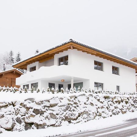 Apart Bergwaerts Fuegen Exterior photo